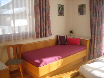 Dreibettzimmer
