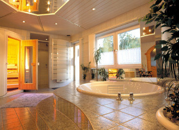Sauna,Whirlpool, Solarium
