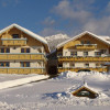 Gästehaus Hutterer "auf der Wies" und "Haus Karola" im Schnee