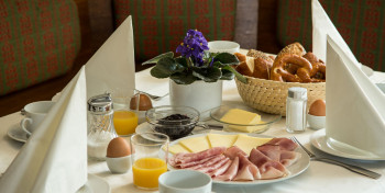 Frühstückstisch