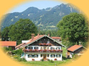 Unser Gästehaus "Zum Jäger" im Sommer auch einen Urlaub wert!