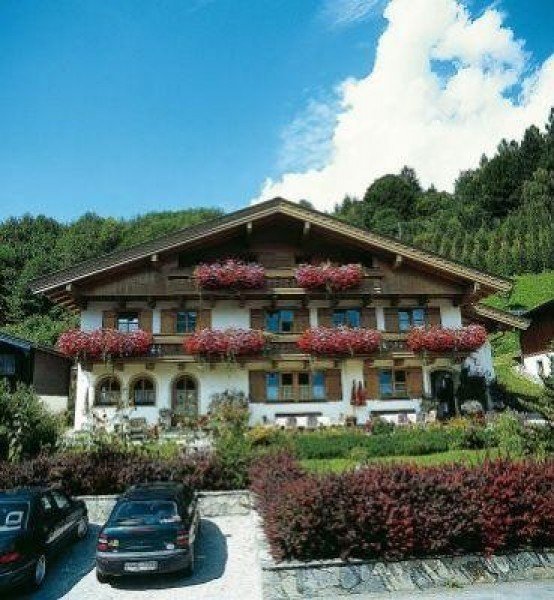 Gästehaus mit schöner Gartenanlage und Sonnenterasse