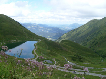 Die Kanzelwand mit seinem Speichersee, ist nur 110m von unserem Hotel entfernt, ob im Sommer oder Winter, ein super tolles Freizeitvergnügen und eine Ausblick, der unvergessen bleibt.