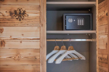 mit viel Liebe zum Detail hat Chef Andreas die Wohnung frisch renoviert