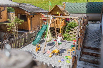 unser neuer Spielplatz