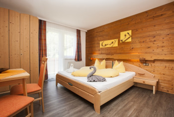 Wohnung Nr. 1 mit separaten Schlafzimmer im Gästehaus Kartnaller