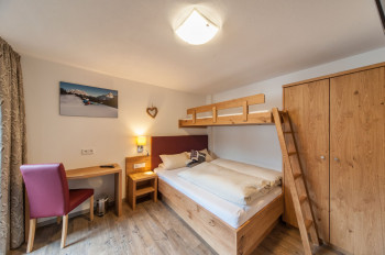 Kinderschlafzimmer mit Stockbett