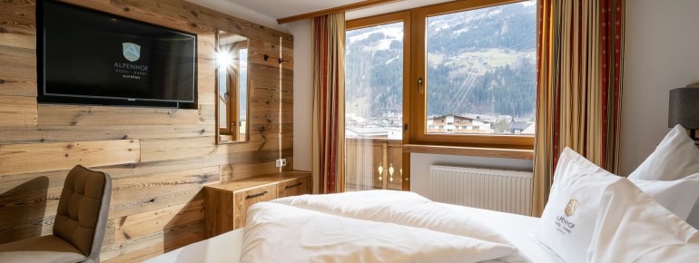 Doppelzimmer Deluxe mit Balkon
