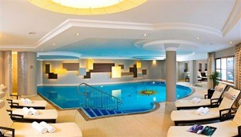 Hallenbad