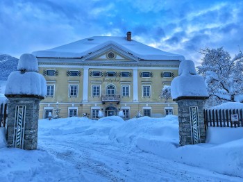 Schloss Lerchenhof im Winter