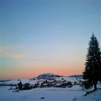 Aus Blick vom Hirschsprung Obermaiselstein auf den wächter des Allgäus (Grünten)