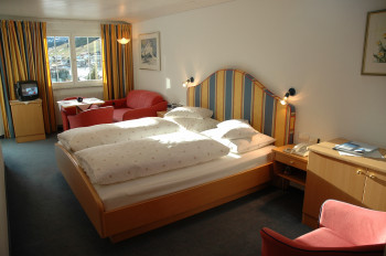 Schlafzimmer Studio Appartment mit ausziehbarer Couch
