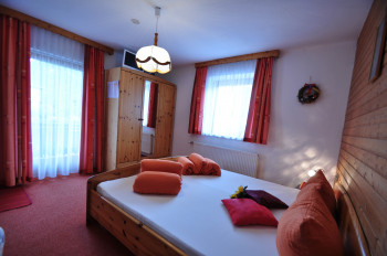 Doppelzimmer Enzian mit Etagendusche/WC