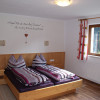Schlafzimmer eins