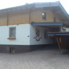 Privathaus mit 2 großen Appartements ( ca.68 cm2) mit jeweils 2 getrennten Schlafzimmern.