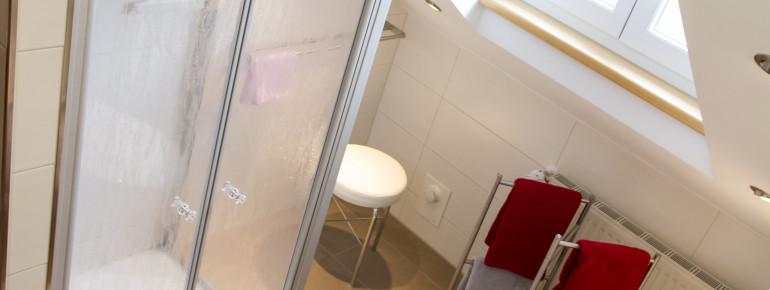 Dusche und WC