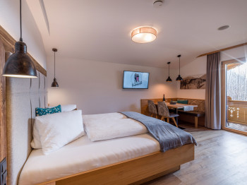 Schlafzimmer Studio Apartment Ahorn