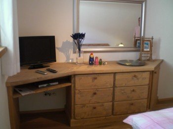Schlafzimmer mit TV
