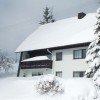 Unser Haus mit unverbauter Aussicht. Wir liegen am Ende einer Sackgasse.