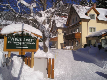 **Haus Lenz** Ferienwohnungen