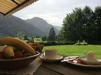 Frühstück auf der Terrasse