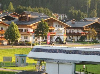Hausumgebung Sommer