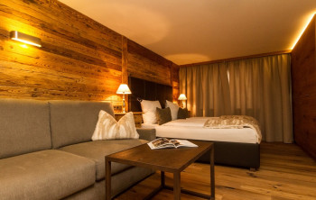 "Almrausch" Schlafzimmer 3