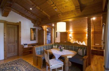 Ferienwohnung im Tiroler Landhausstiel