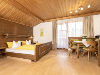 Wohn- und Schlafbereich Apartment 5
