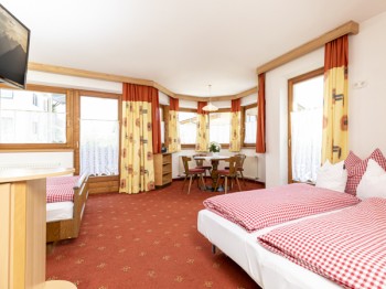 Wohn- und Schlafbereich Apartment 7