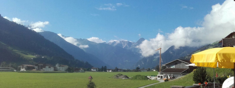 Blick nach Mayrhofen
