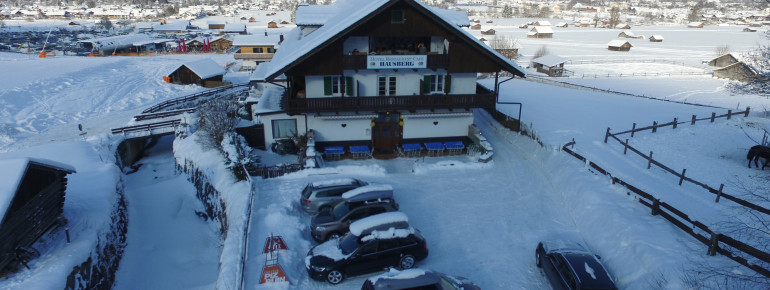 Hotel mit Blick auf Garmisch-Partenkirchen