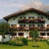 Hauserhof im Sommer