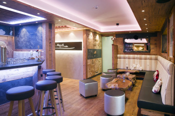 Restaurant - Bar