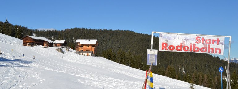 Start der Rodelbahn ins Tal gleich nebenan