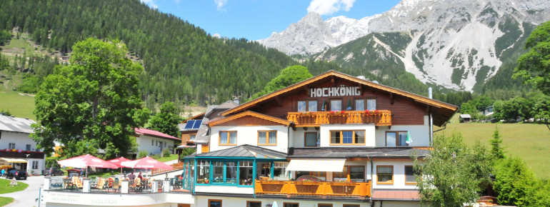 Hotel im Sommer
