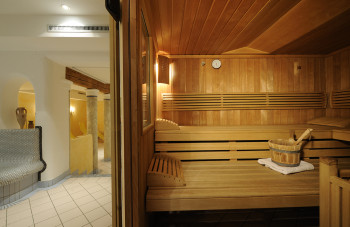 Der Wellnessbereich im Hotel Blattlhof mit Finnischer Sauna und Dampfbad
