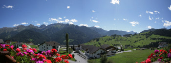 Panoramasonnenbalkon im Sommer