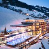 Hotel Außenansicht im Winter