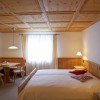 Helles und grosses Arvenzimmer