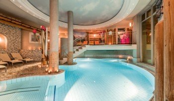 Indoor Pool im eva,VILLAGE