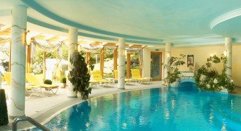 Hallenbad im Felsenhof