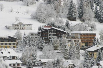 Der Felsenhof im Winterkleid