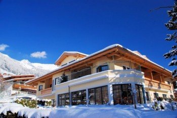 Hausfoto Winter Hotel Garni