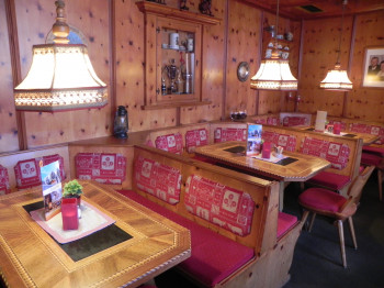 Gemütliches Zirbenstüberl im Restaurant