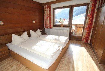 Zimmer und Apartments