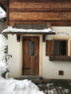 Die Almsauna im Außenbereich