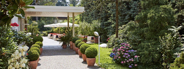 Eingang 4 Sterne Hotel Meran