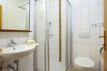 Badezimmer im Hotelzimmer (Beispiel)