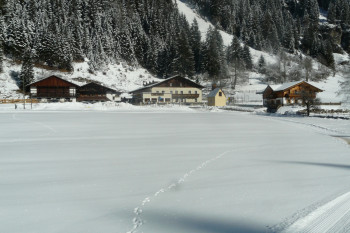 Hotel Larchhof tief verschneit